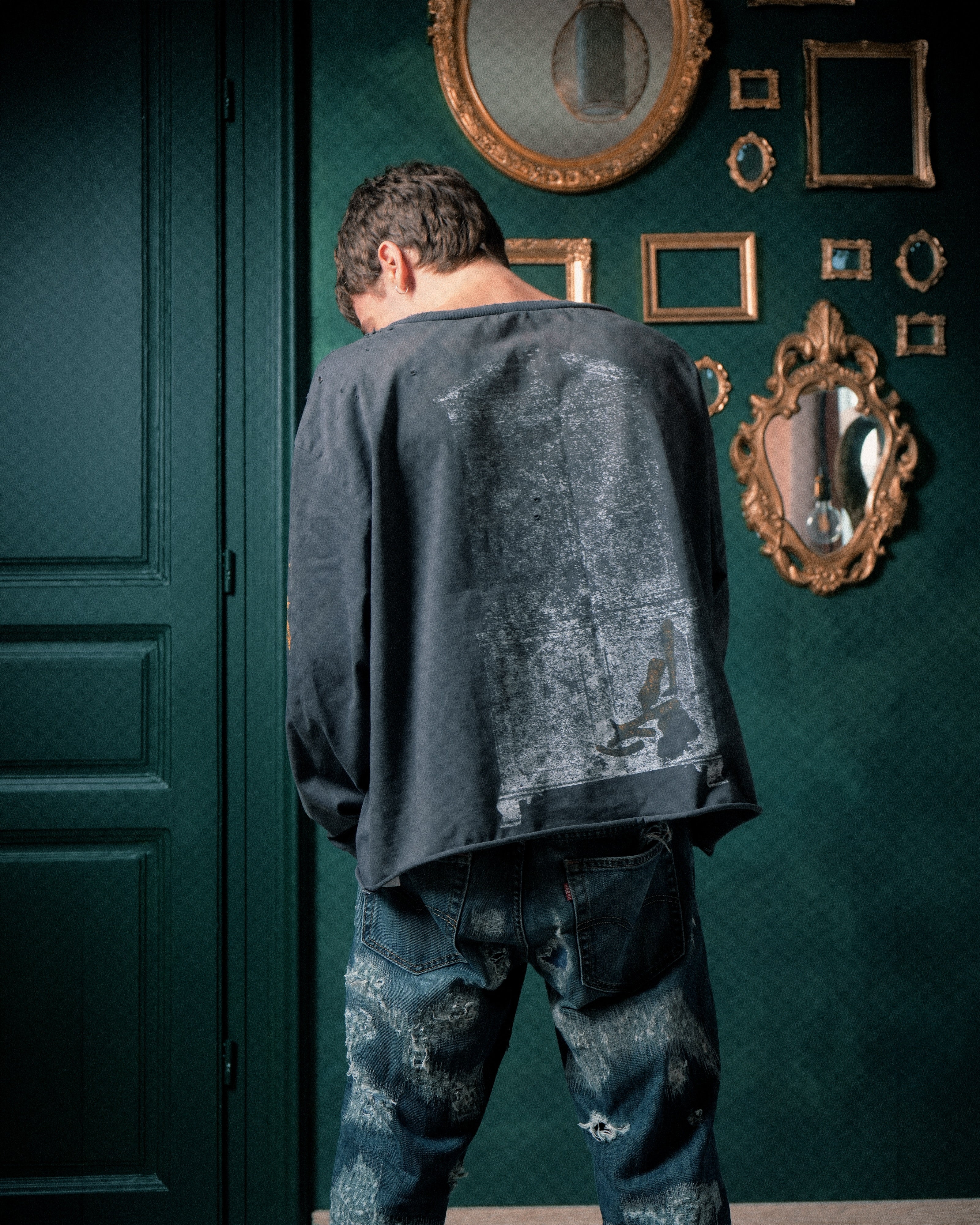 DOROTHY POORE LONG-SLEEVE