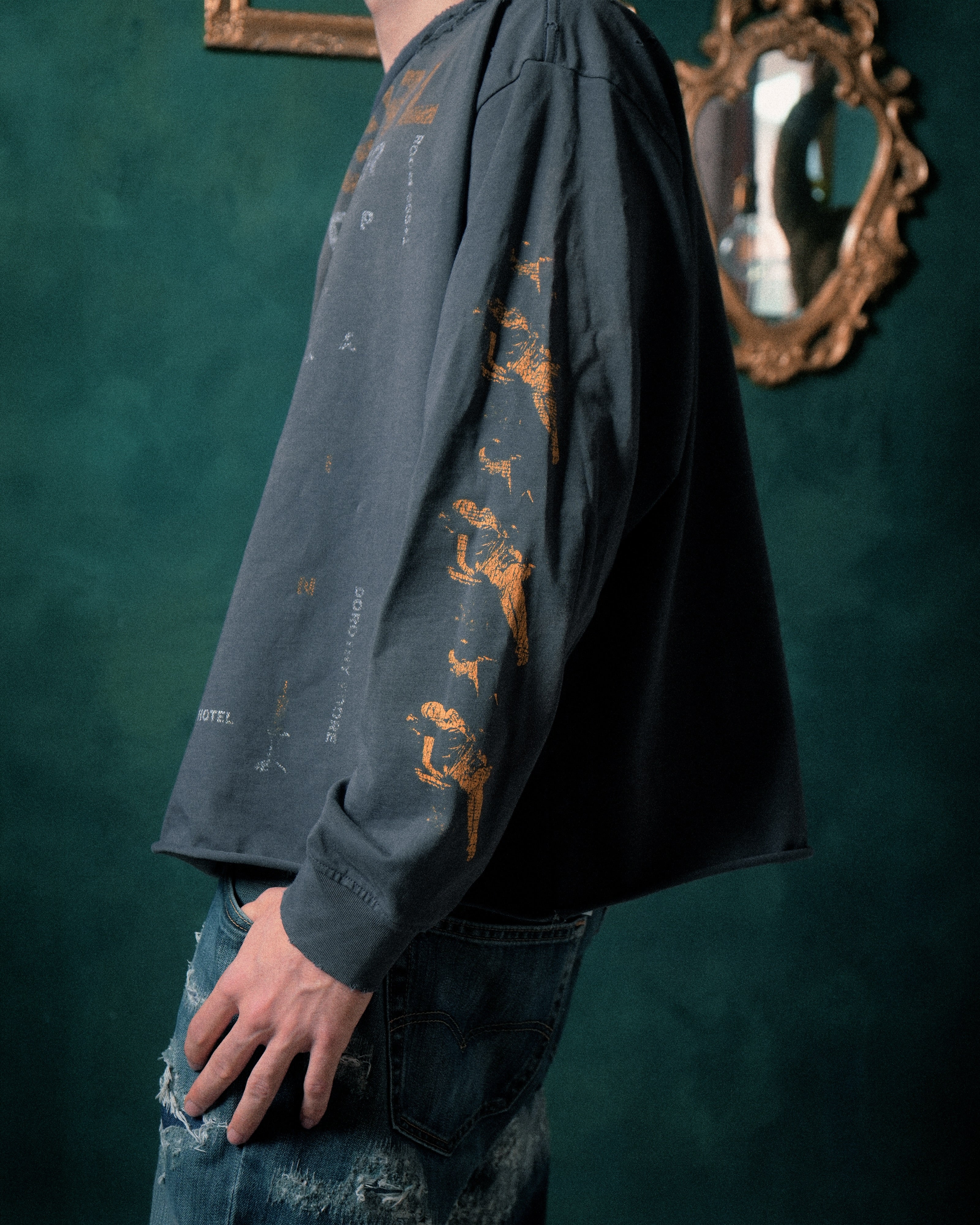 DOROTHY POORE LONG-SLEEVE
