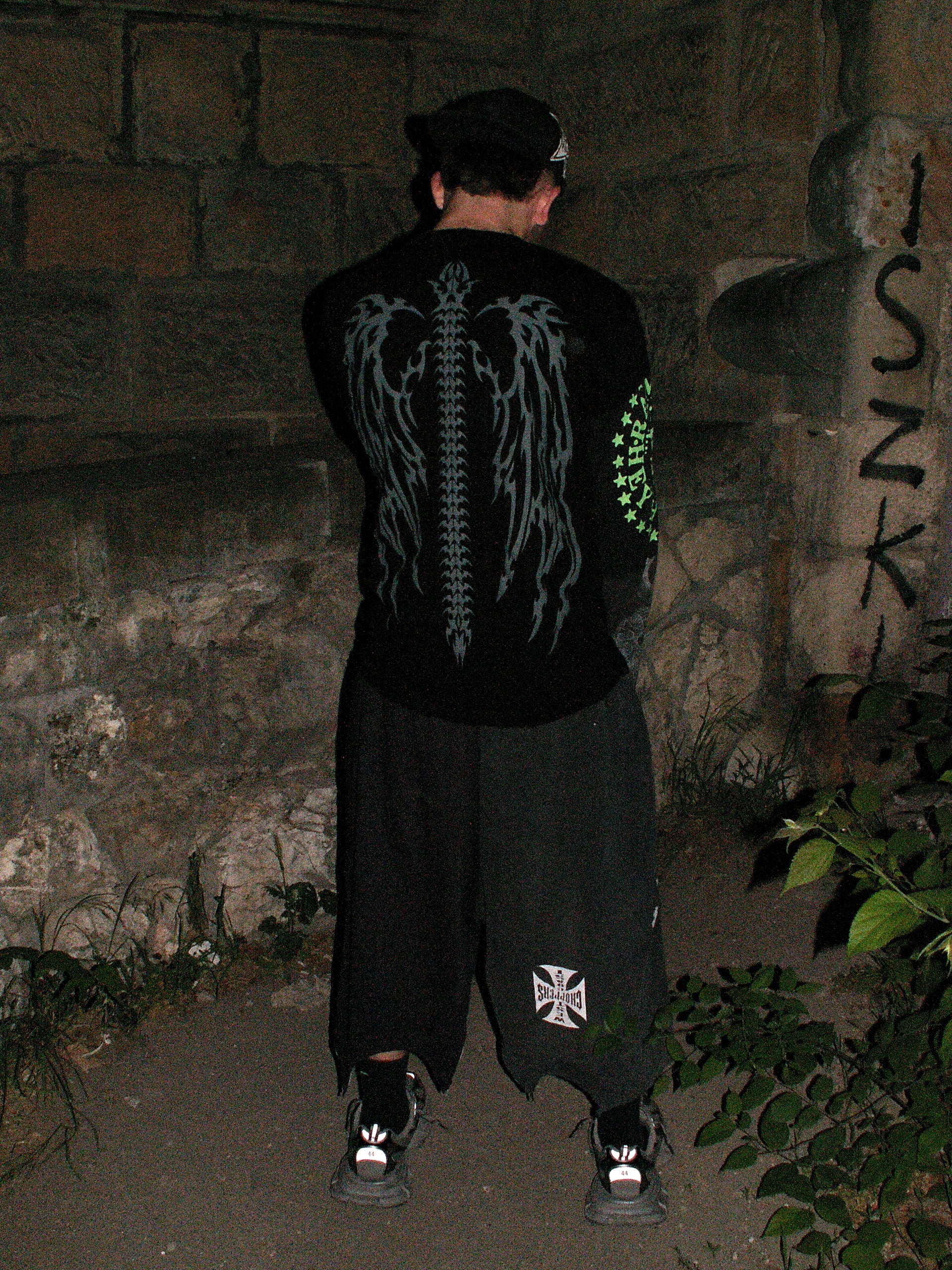 RECONSTRUCTED WIDE-LEG SHORTS